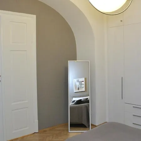 アパート De Lights